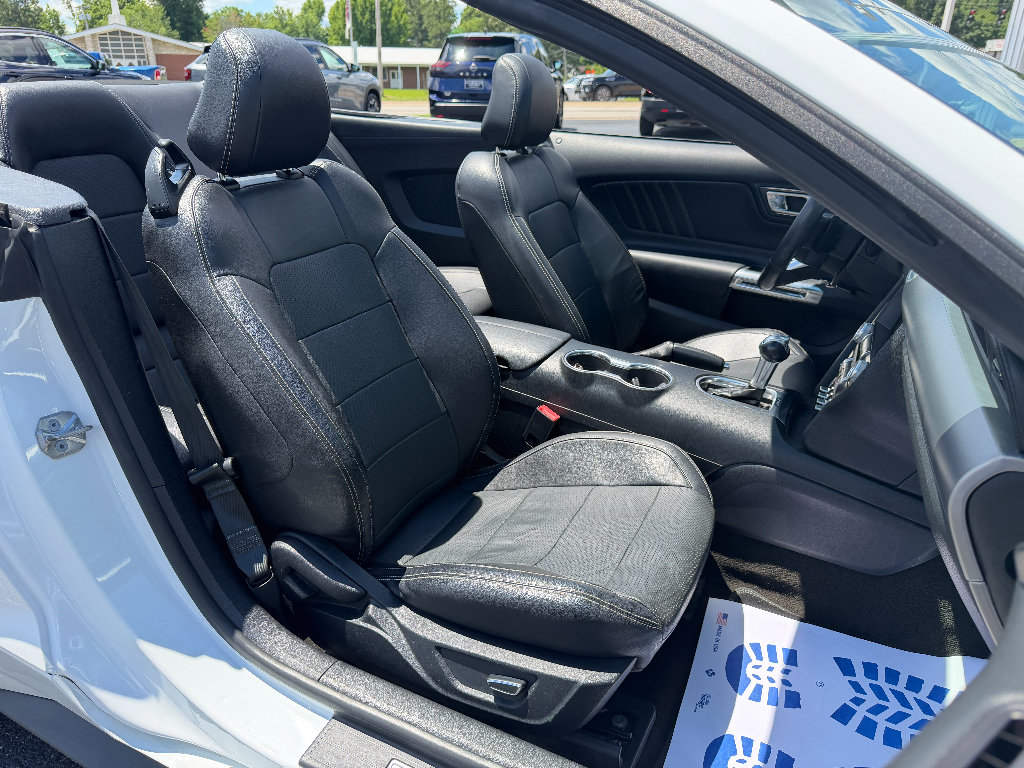 Used 2018 Ford Mustang Premium RWD image 26