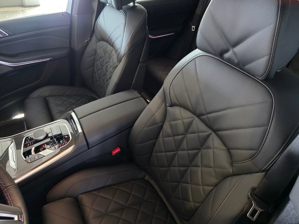 New 2026 BMW X5 M60i image 9