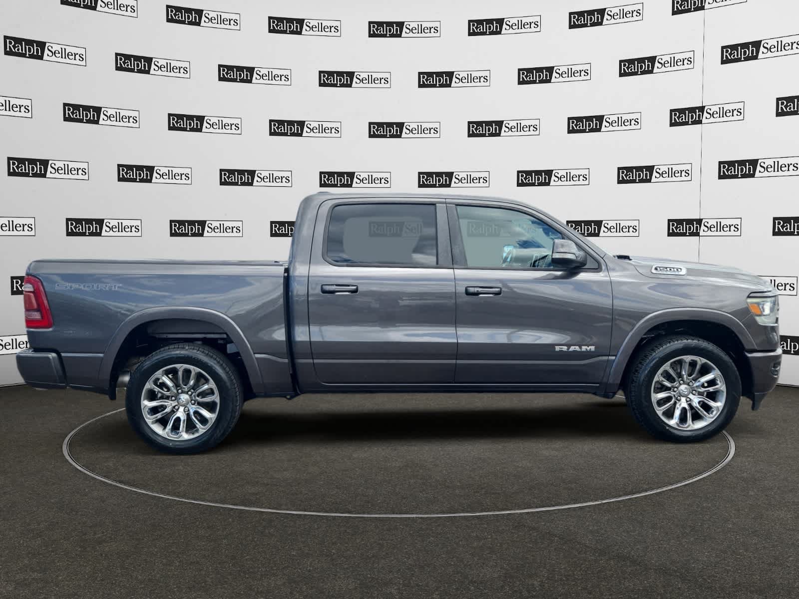 Used 2021 RAM 1500 Laramie w/ Sport Appearance Package AWD/4WD image 7