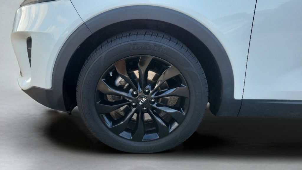 Used 2019 Kia Sorento S FWD image 24