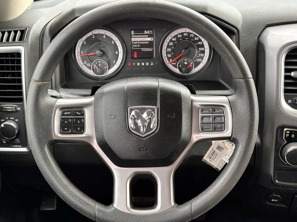 Used 2022 RAM 1500 Classic SLT image 10