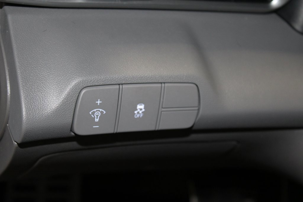 Used 2025 Hyundai Elantra Sport image 10