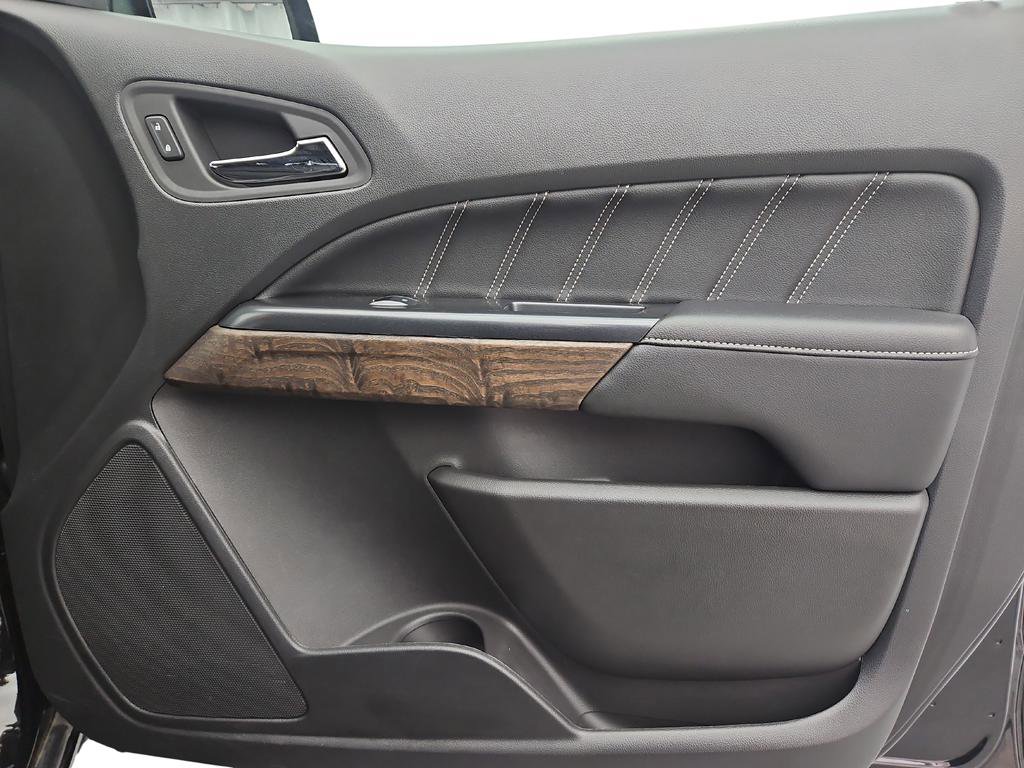 Used 2022 GMC Canyon Denali image 26