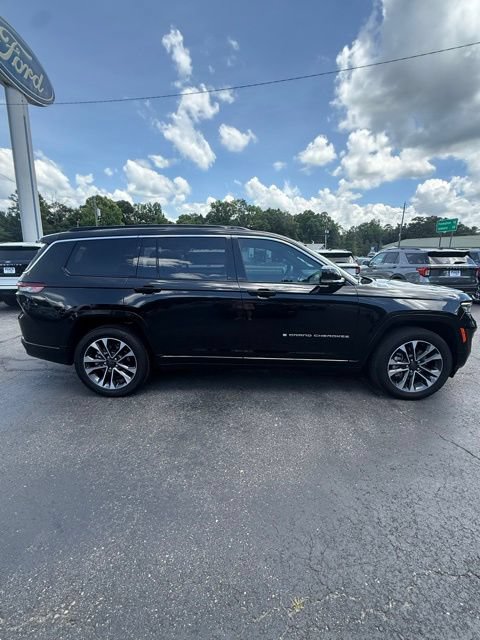 New 2025 Jeep Grand Cherokee L Overland w/ Advanced Protech Group III AWD/4WD image 3