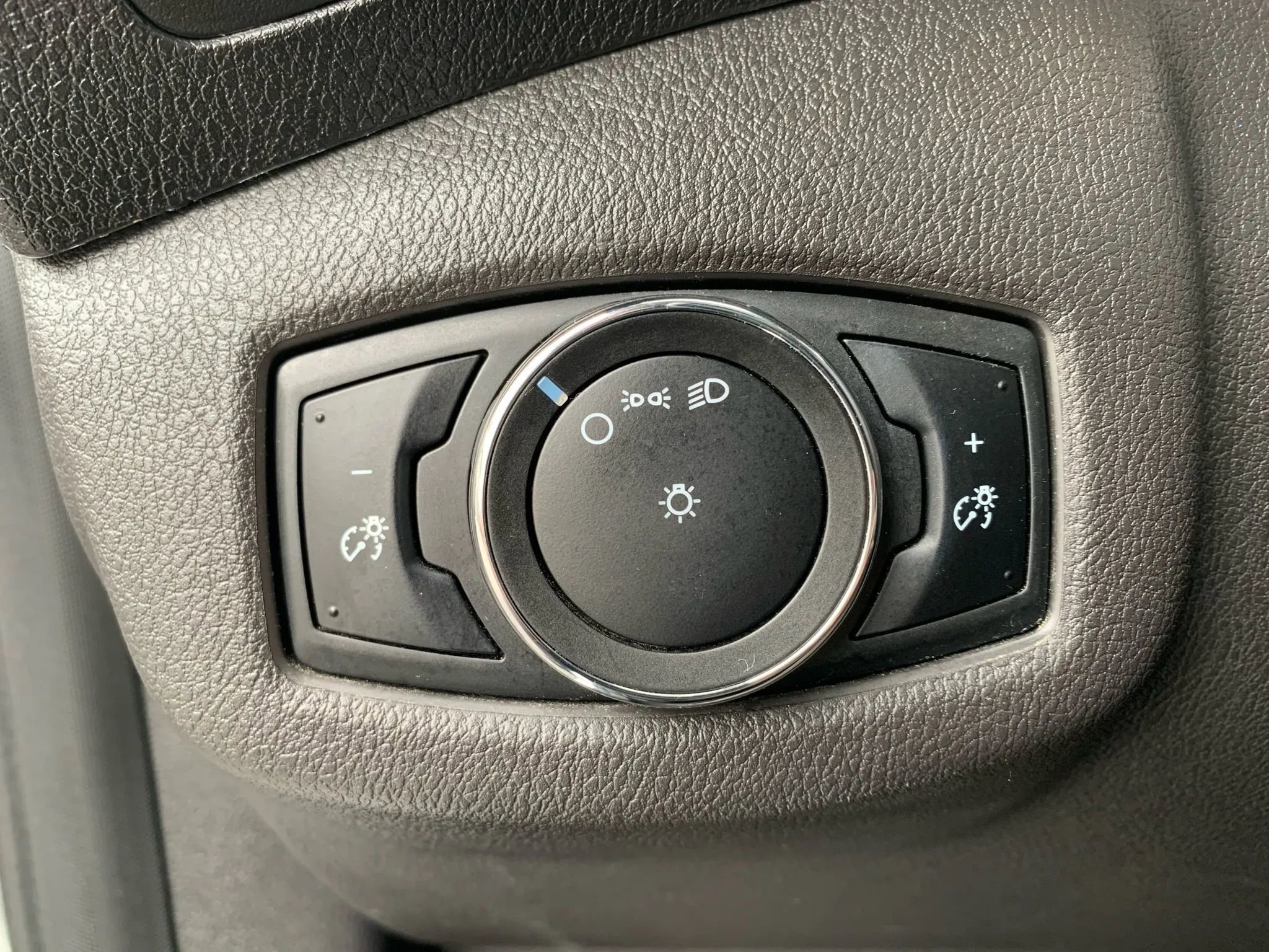 Used 2018 Ford Transit Connect XL image 19