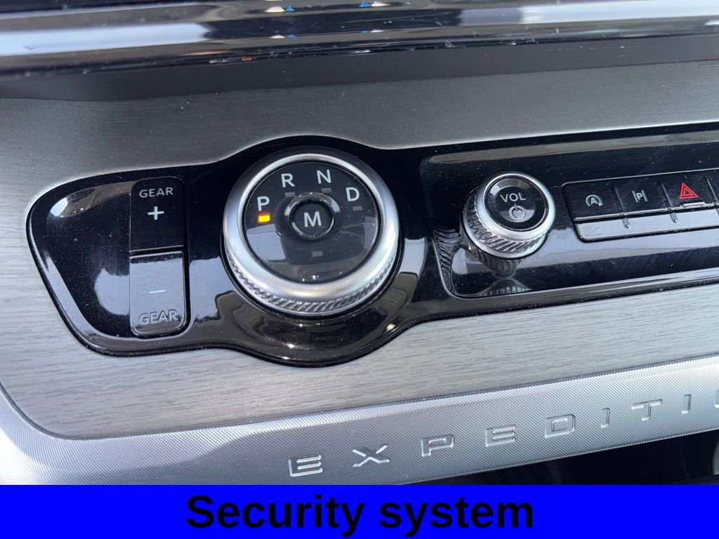 Used 2025 Ford Expedition Platinum AWD/4WD image 12