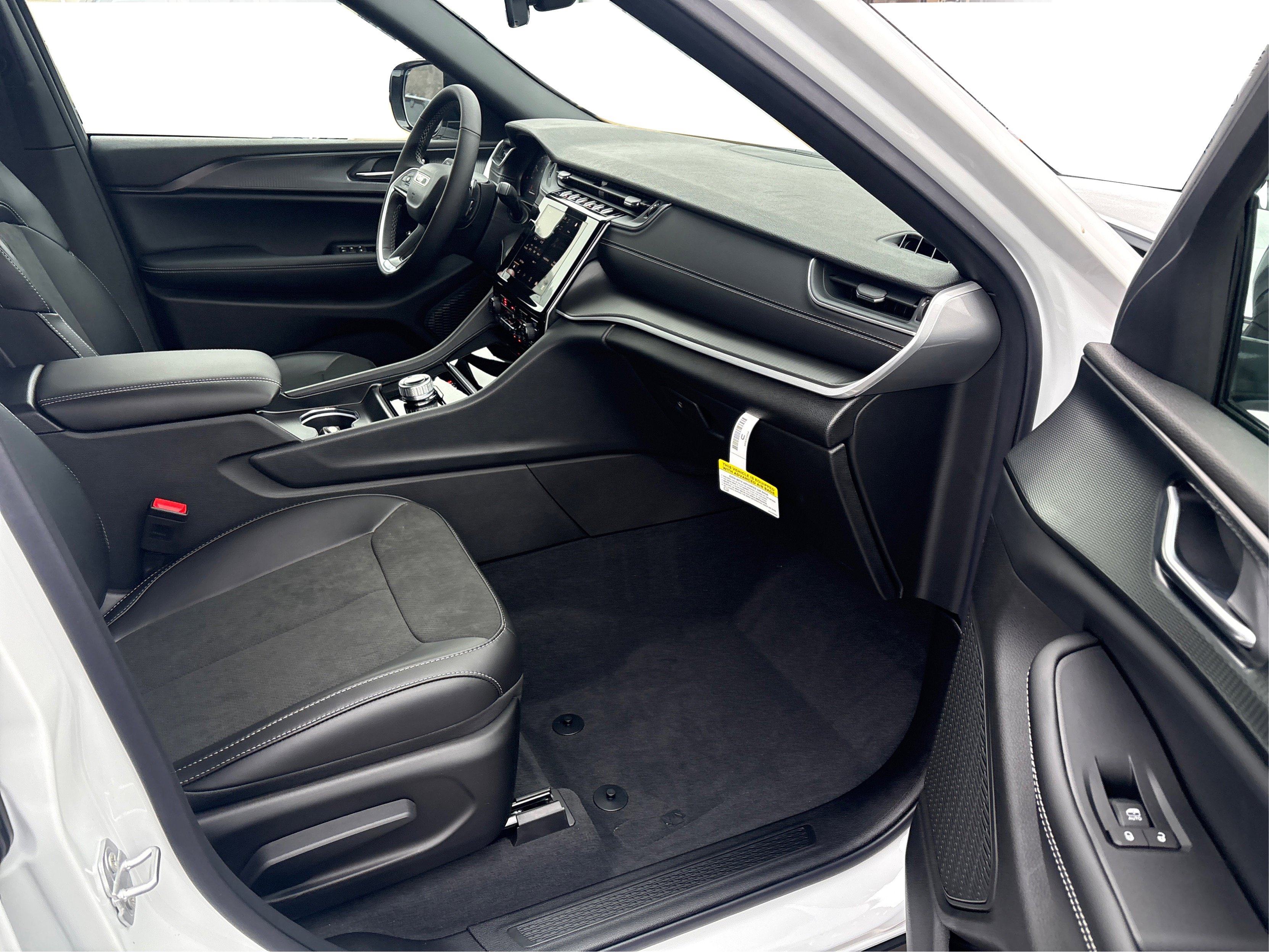 New 2025 Jeep Grand Cherokee 4WD image 20