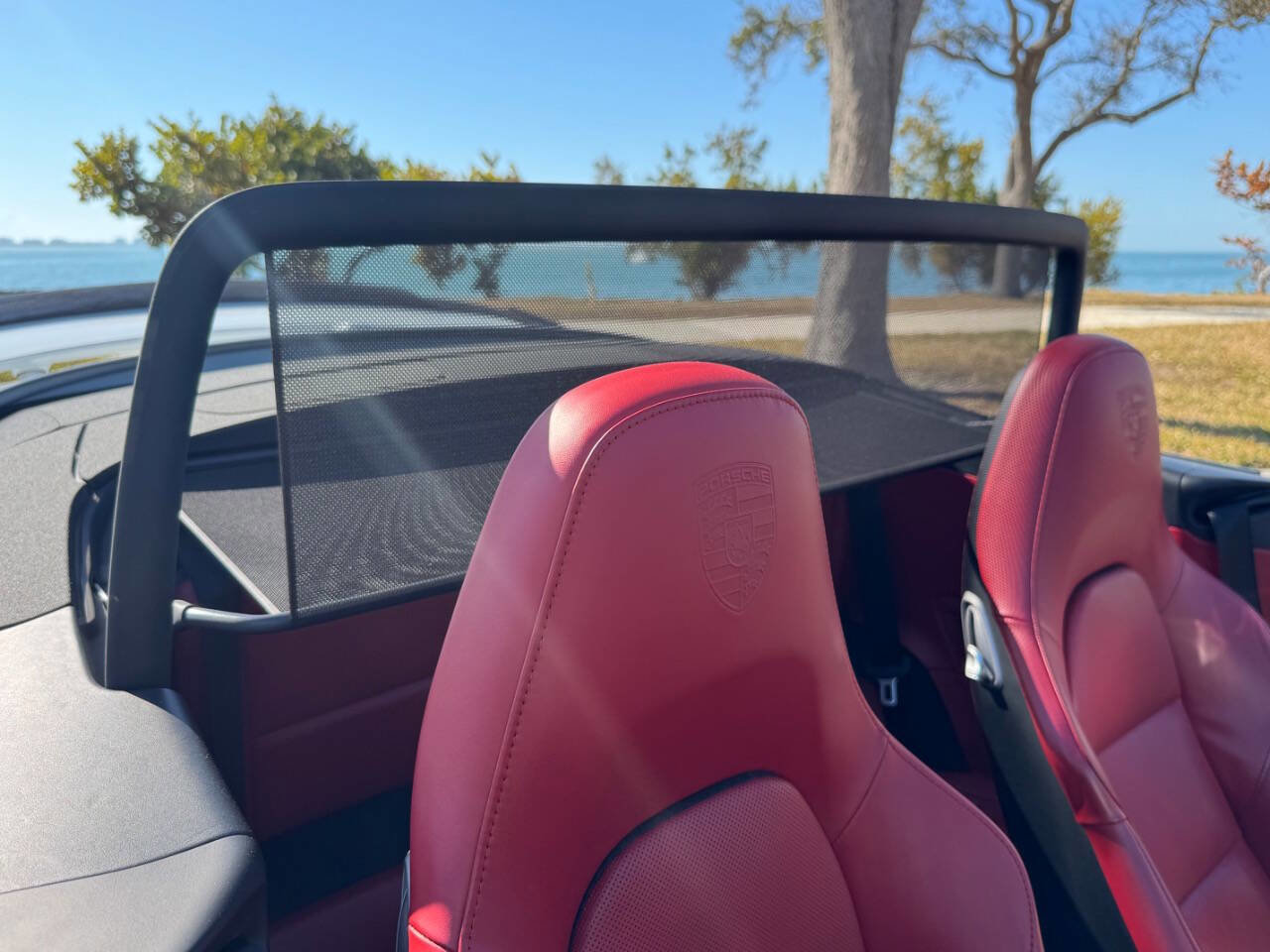 Used 2015 Porsche 911 Turbo S image 29