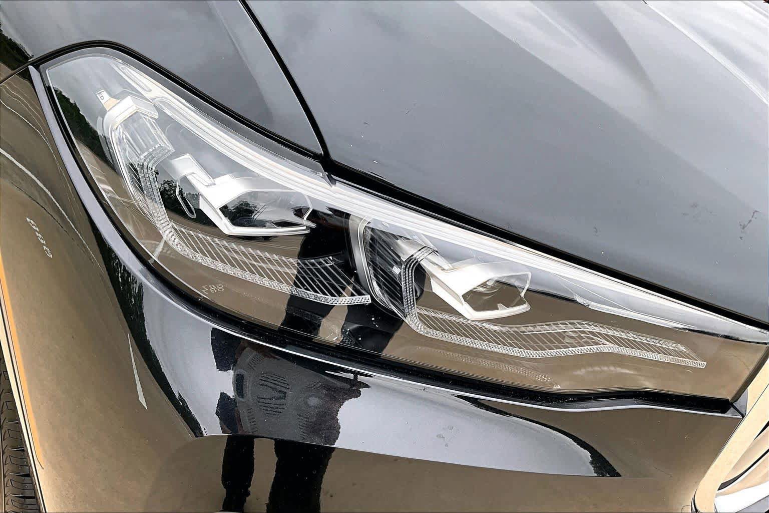 Used 2020 BMW X7 xDrive40i w/ Executive Package AWD/4WD image 26