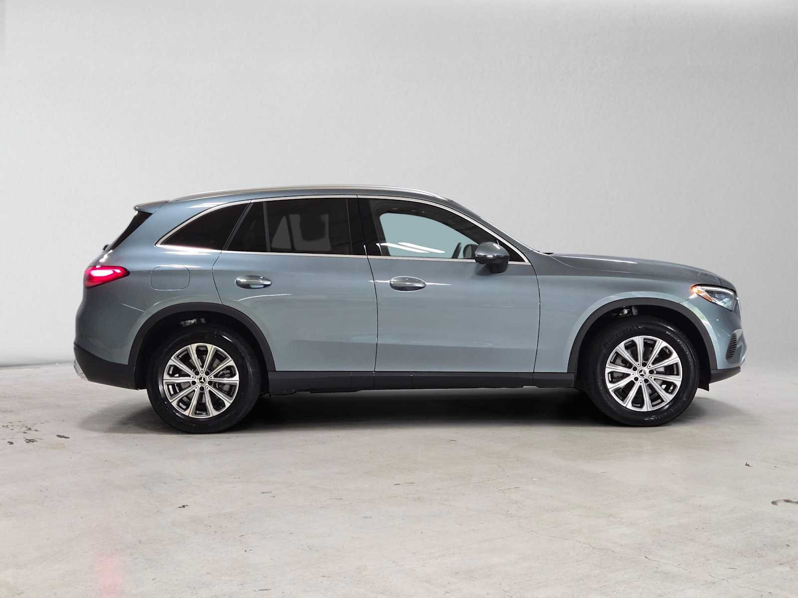 Certified 2026 Mercedes-Benz GLC 300 4MATIC image 2