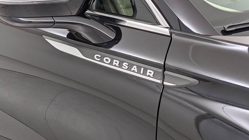 Used 2021 Lincoln Corsair Reserve FWD image 40