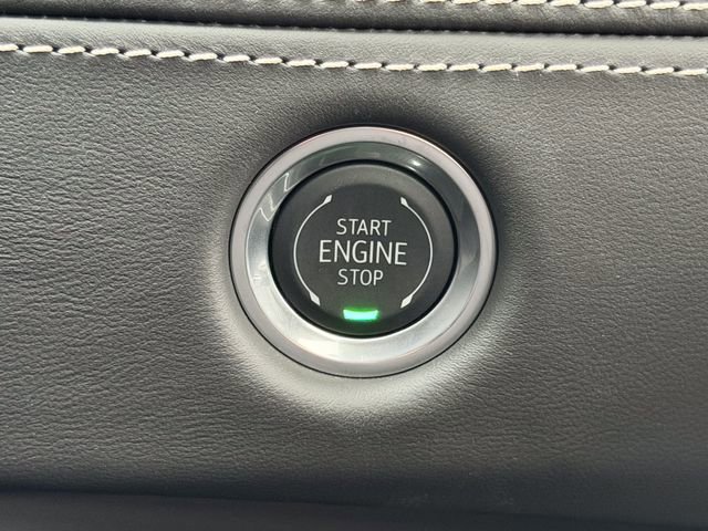 Certified 2026 Cadillac Escalade V w/ LPO, ONYX Package image 28