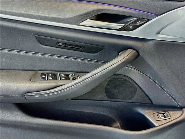 Used 2023 BMW 530i RWD image 11