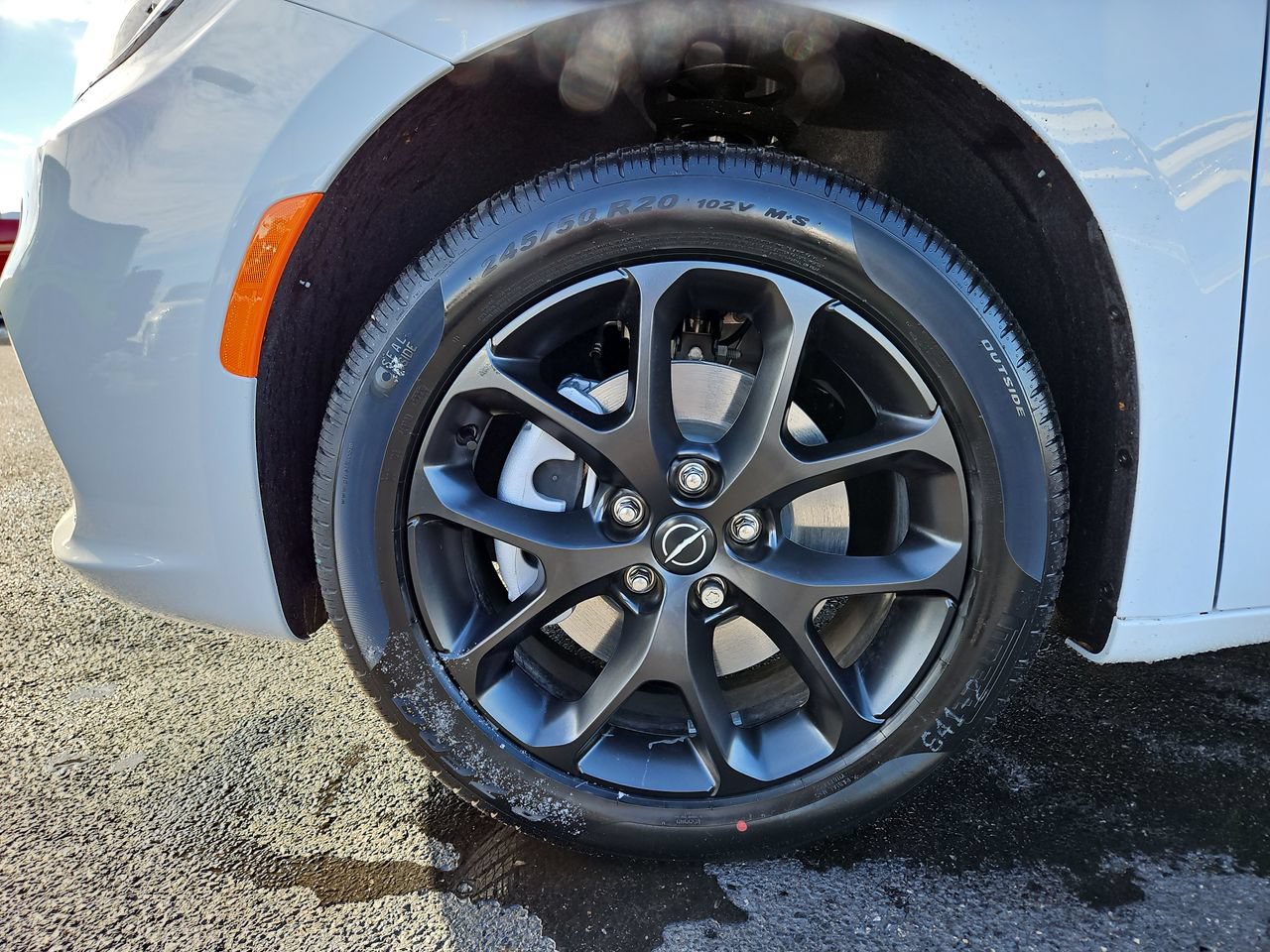 New 2026 Chrysler Pacifica Select AWD/4WD image 9