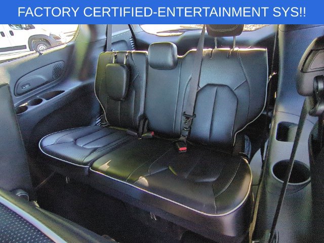 Certified 2023 Chrysler Pacifica Limited w/ Uconnect Theater Family Group FWD image 30