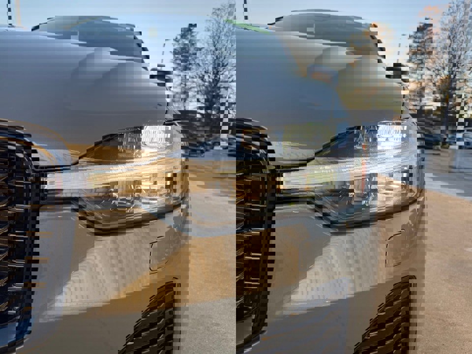 Certified 2024 Volvo XC60 B5 Plus w/ Climate Package image 26