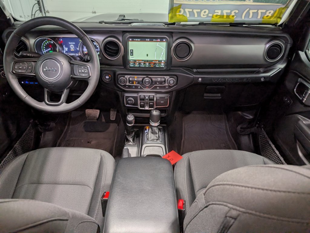 Used 2023 Jeep Wrangler Unlimited w/ Sun & Screen Package AWD/4WD image 12