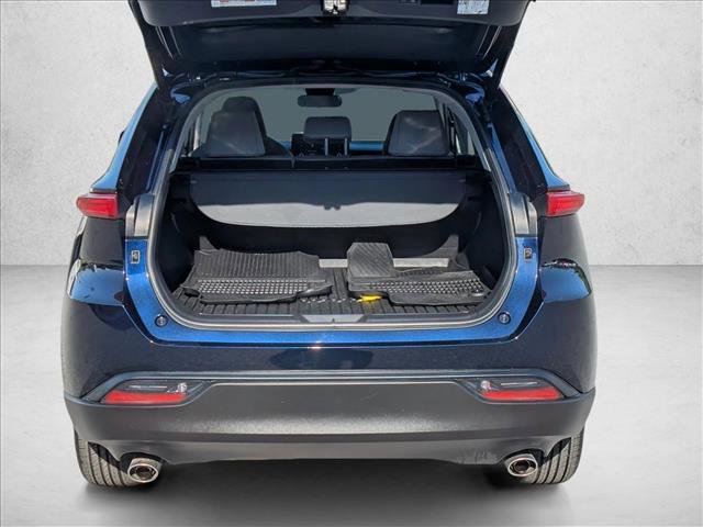 Used 2022 Toyota Venza LE AWD/4WD image 7