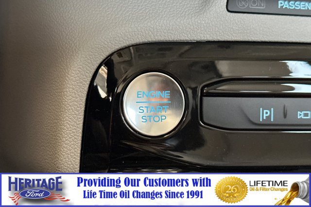 New 2025 Ford Escape SE w/ PHEV Premium Package FWD image 20