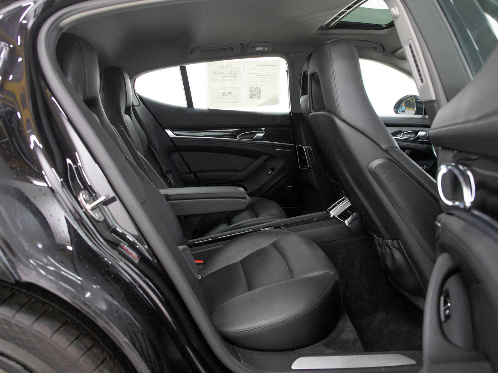 Used 2014 Porsche Panamera 4 w/ Bose Audio Package AWD/4WD image 13
