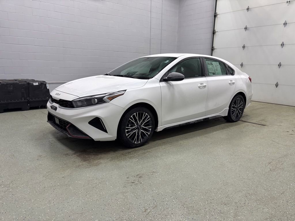 Used 2024 Kia Forte GT-Line w/ GT-Line Premium Package image 6