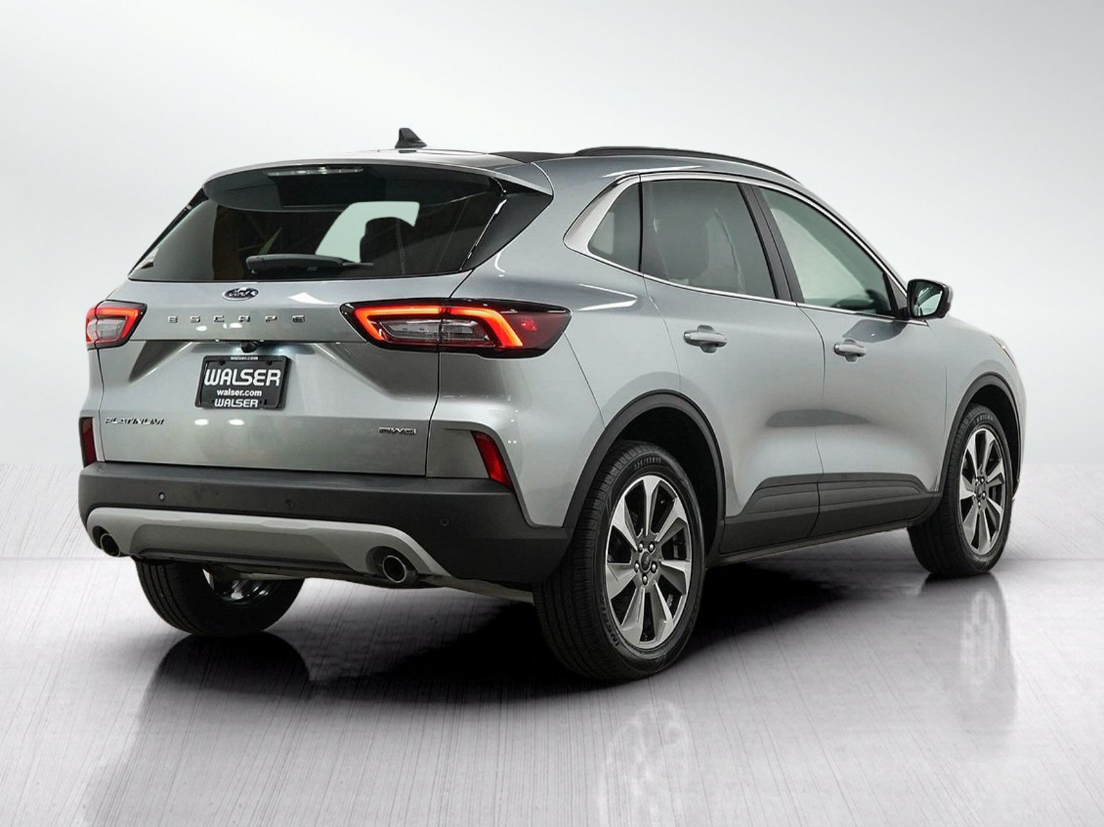 Used 2024 Ford Escape Platinum AWD/4WD image 6