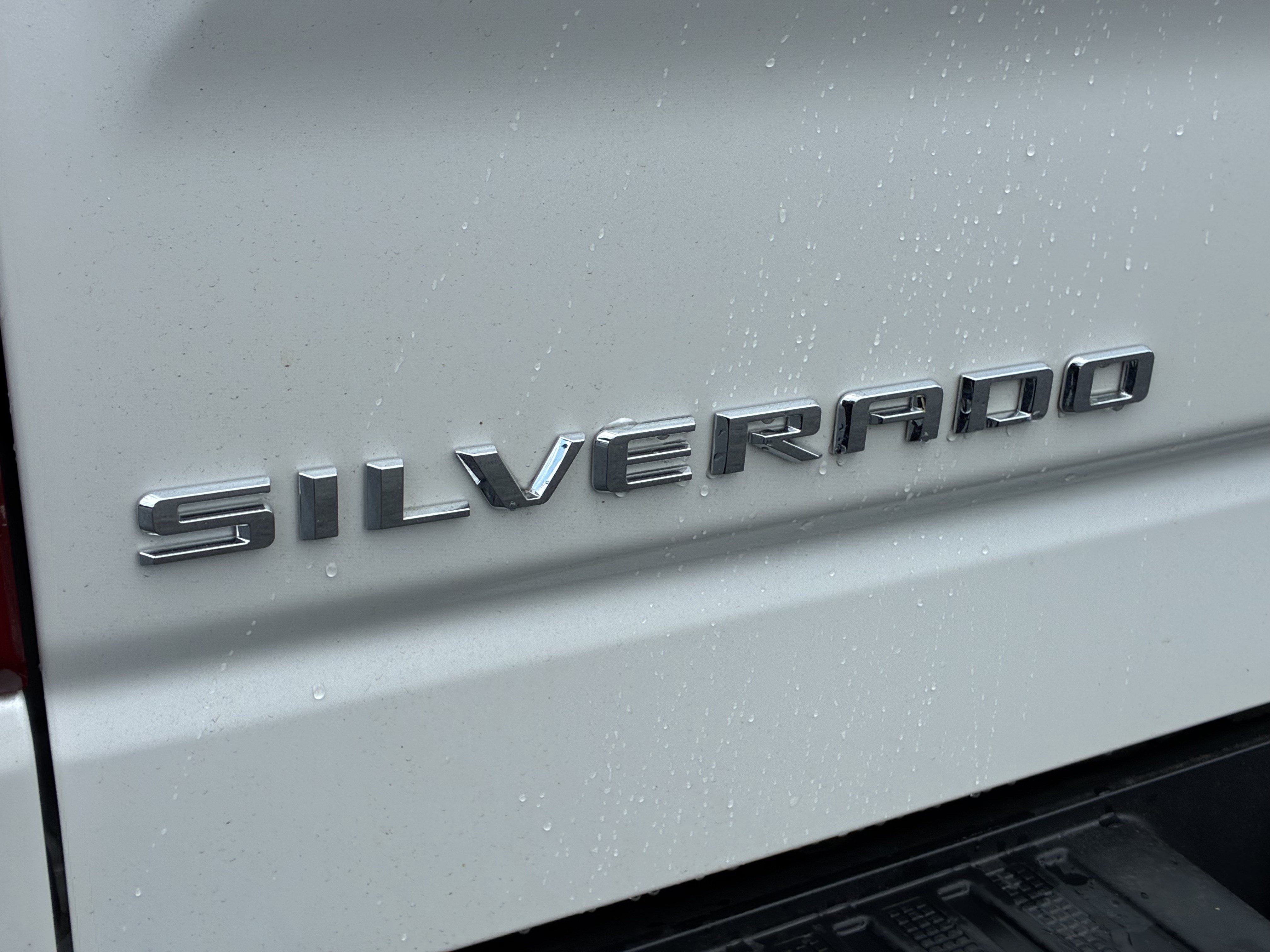 Used 2025 Chevrolet Silverado 1500 LTZ AWD/4WD image 11