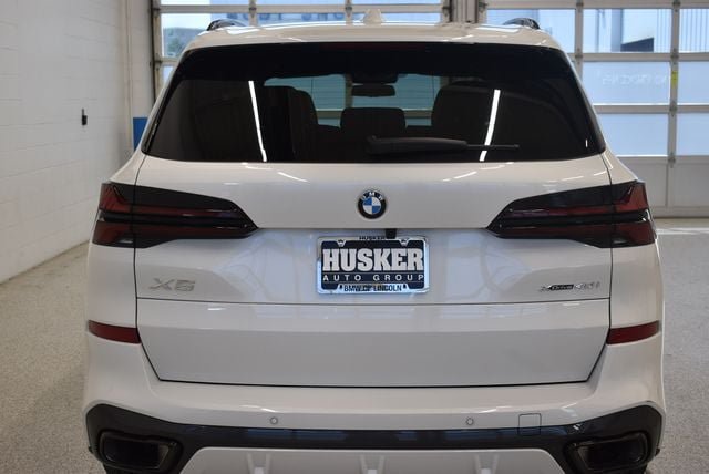 Used 2026 BMW X5 xDrive40i w/ Executive Package AWD/4WD image 11