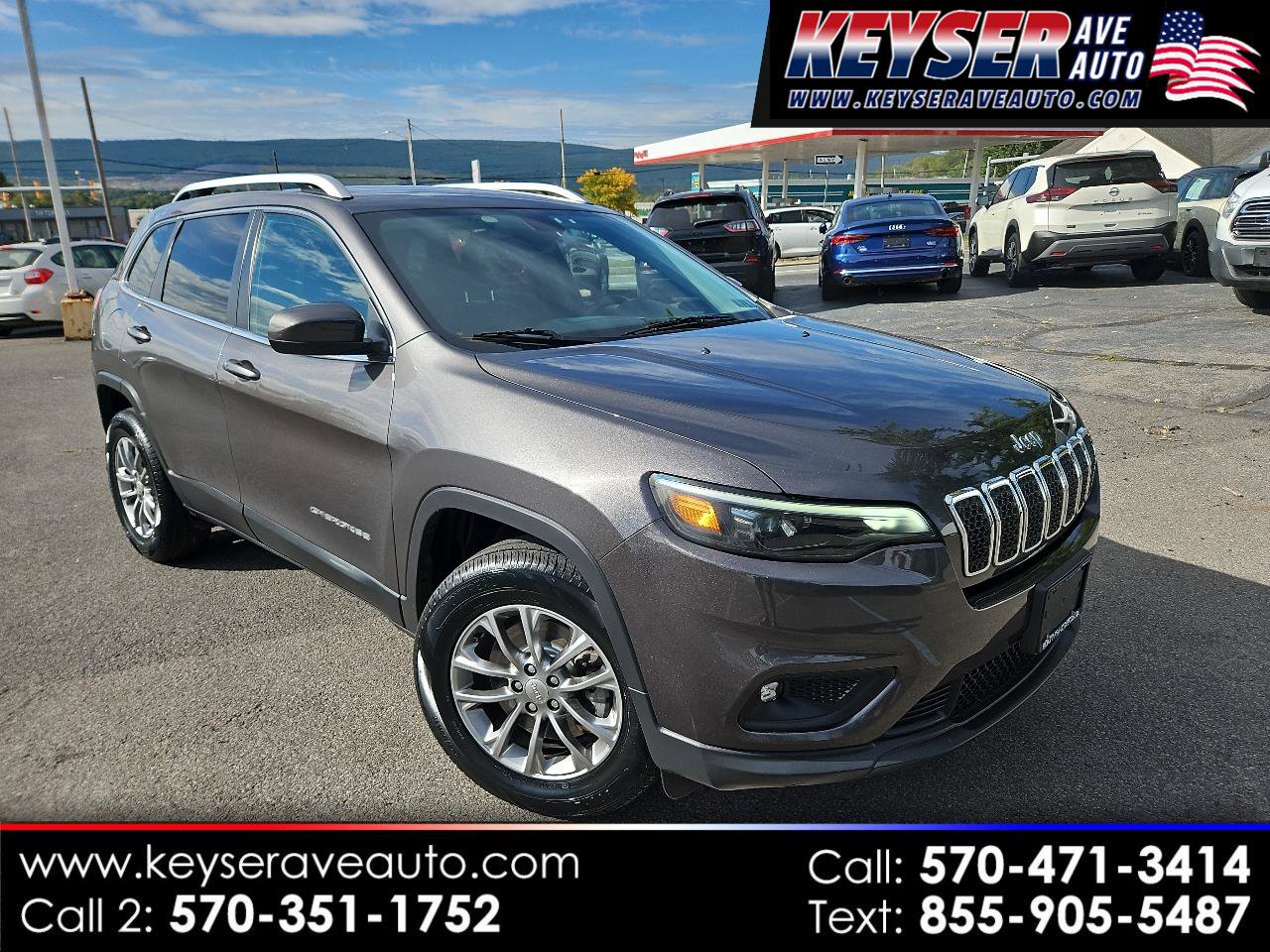 Used 2019 Jeep Cherokee Latitude Plus w/ Comfort/Convenience Group image 1