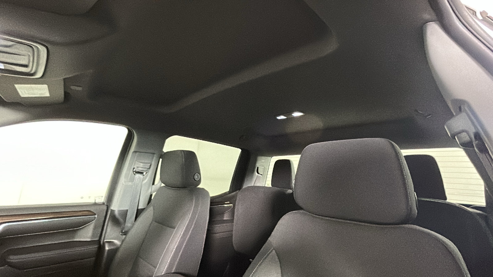 Used 2023 Chevrolet Silverado 1500 LT AWD/4WD image 14