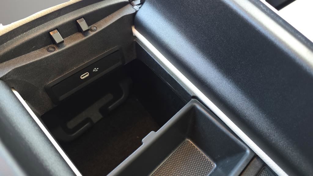 Used 2024 Mercedes-Benz GLS 450 4MATIC image 33