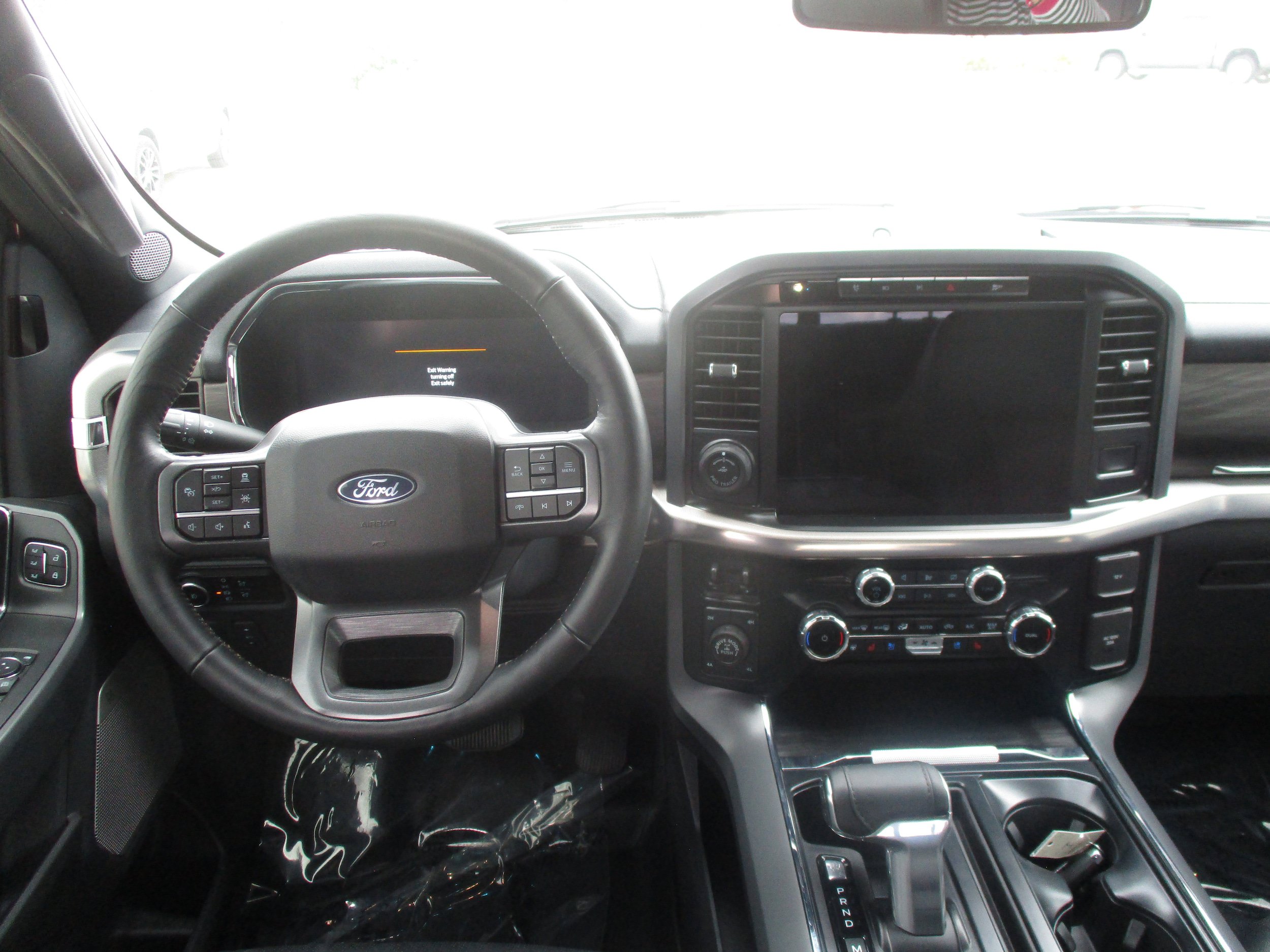 Used 2024 Ford F150 Lariat w/ Bed Utility Package AWD/4WD image 22
