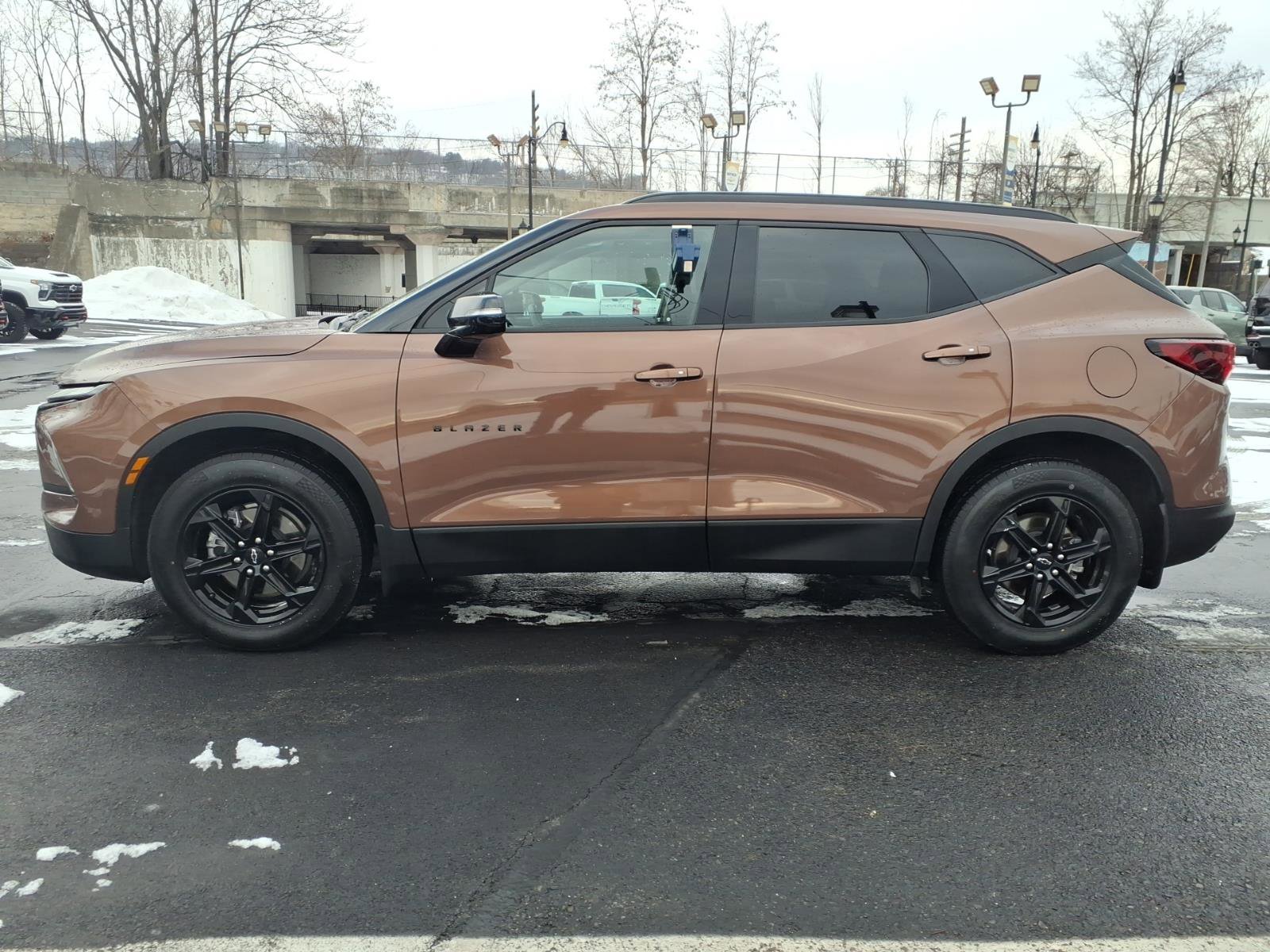 Used 2024 Chevrolet Blazer LT w/ Midnight/Sport Edition image 6
