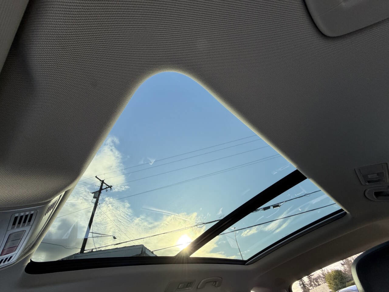 Used 2019 Volkswagen Tiguan SEL Premium w/ 3rd Row Seat Package image 35