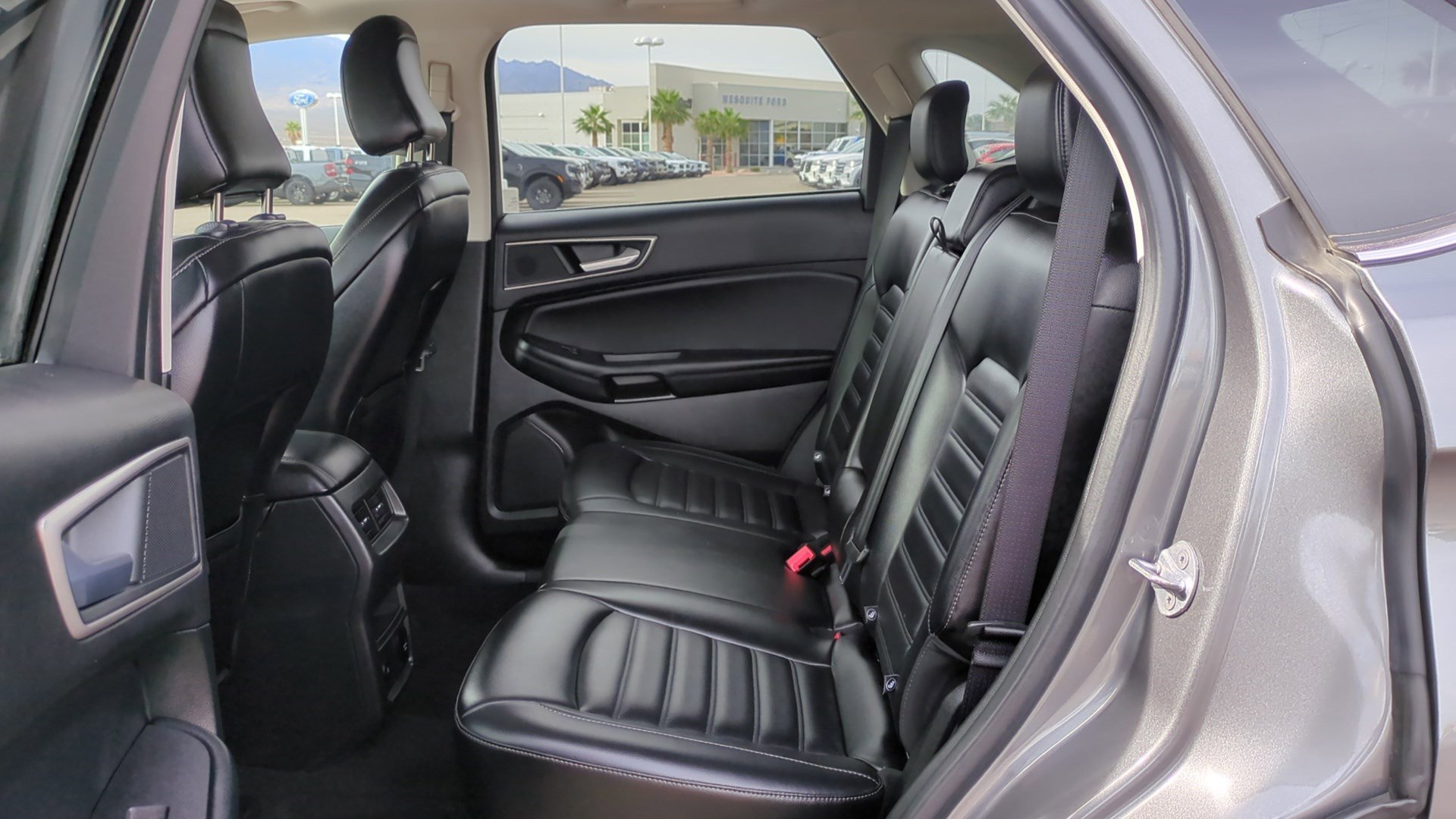 Used 2022 Ford Edge SEL w/ Convenience Package image 28