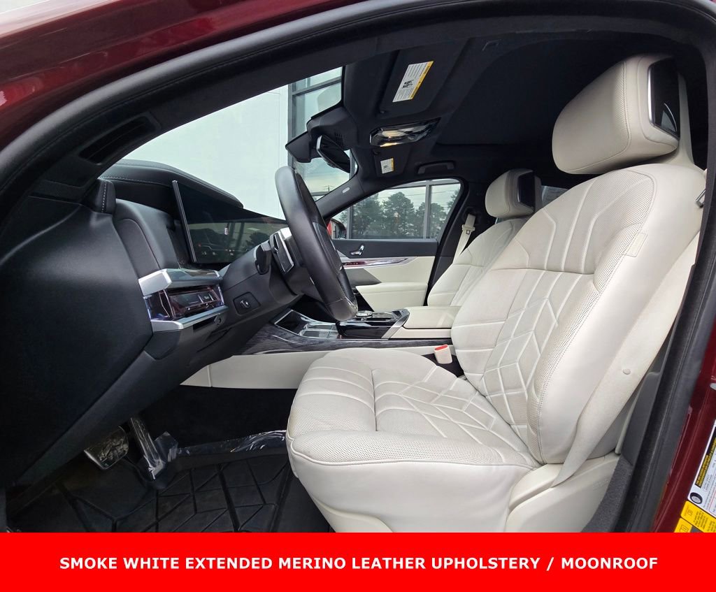 Used 2023 BMW i7 xDrive60 image 4