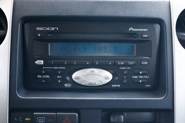 Used 2005 Scion xB FWD image 28