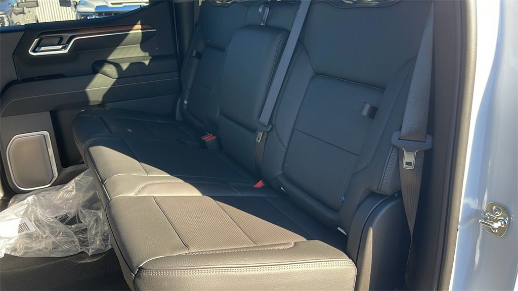 New 2026 GMC Sierra 1500 Denali w/ Denali Reserve Package image 14