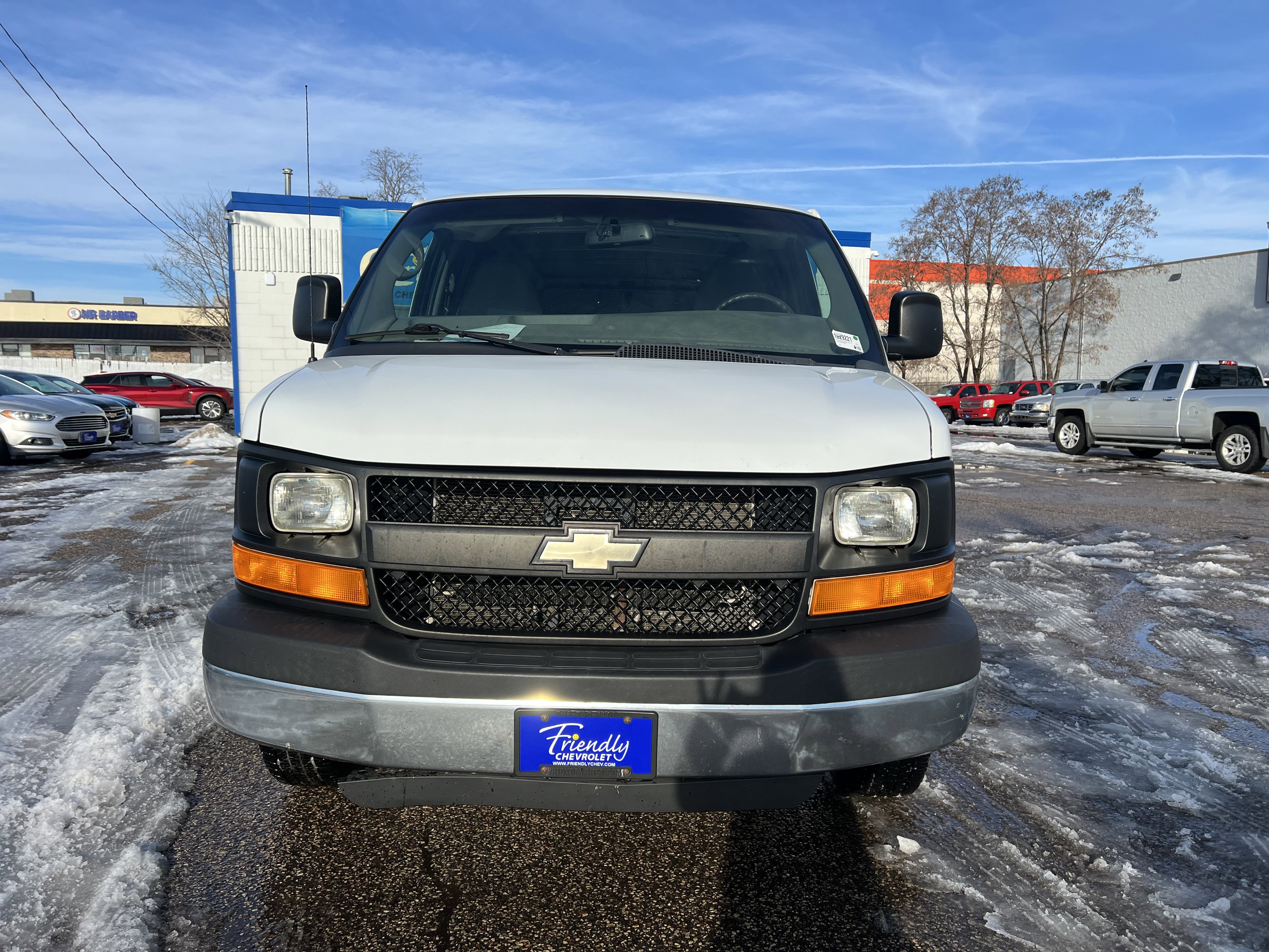 Used 2017 Chevrolet Express 3500 image 3