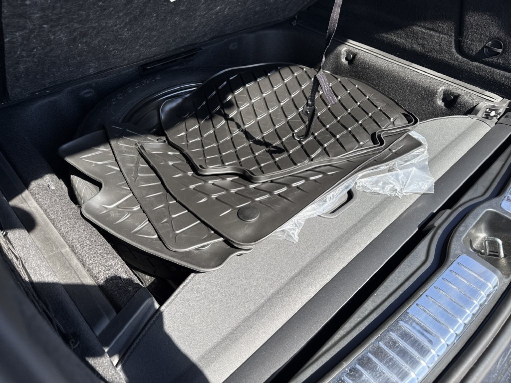 Used 2025 Mercedes-Benz GLE 350 4MATIC image 24