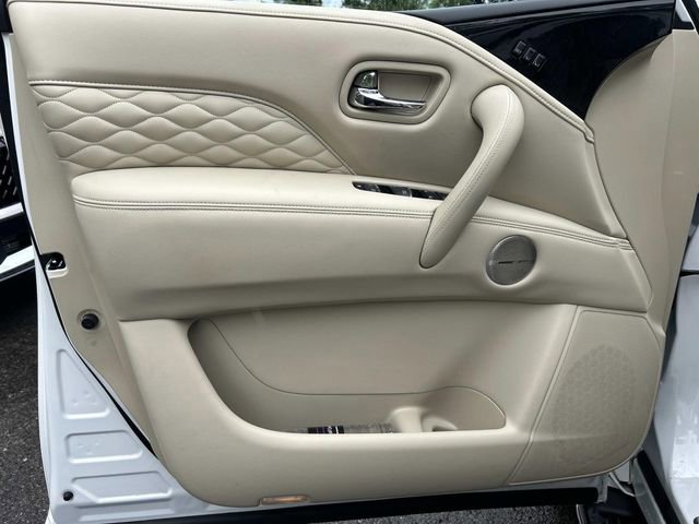 Used 2024 INFINITI QX80 Sensory AWD/4WD image 18