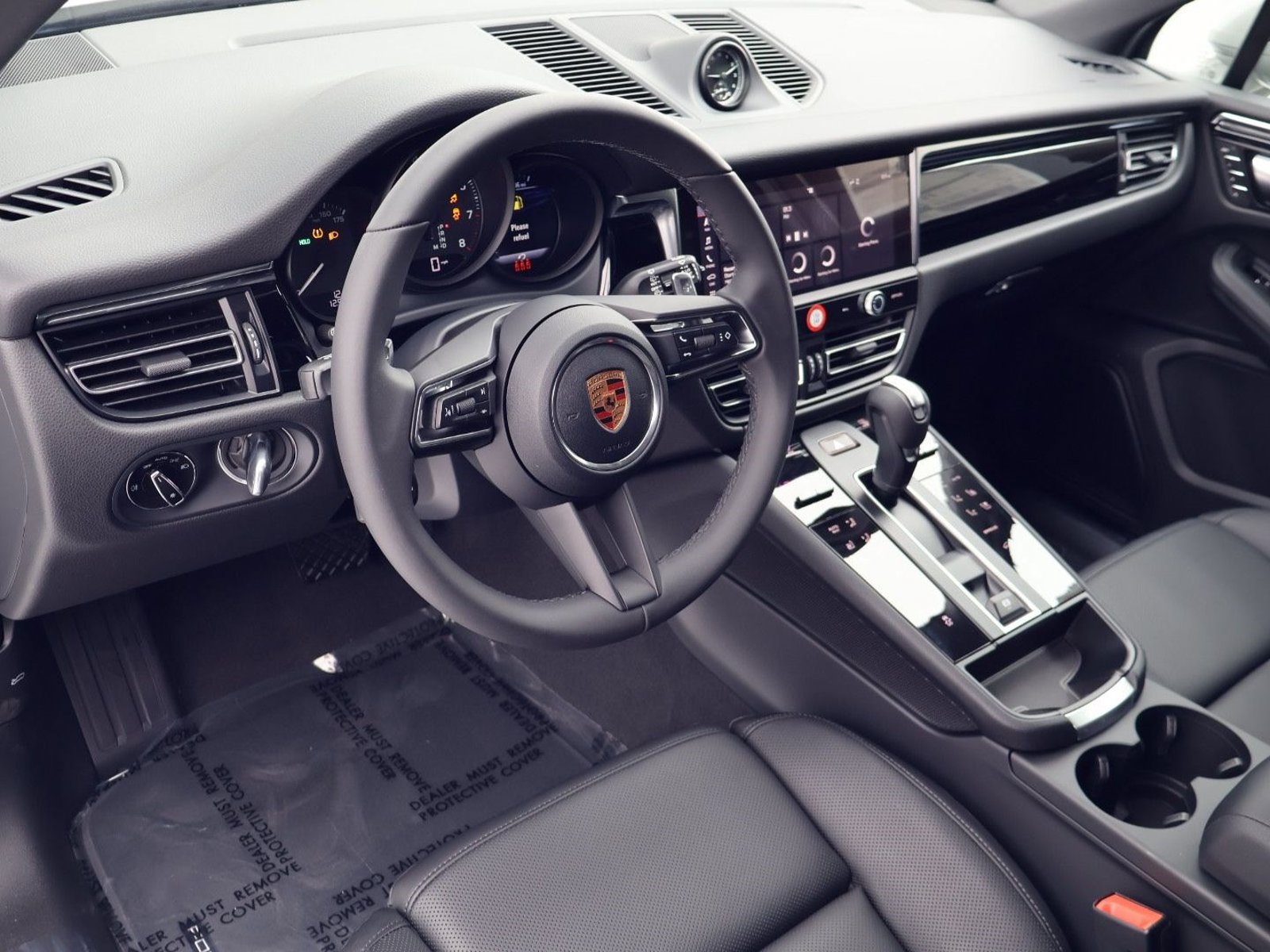 New 2026 Porsche Macan AWD/4WD image 4