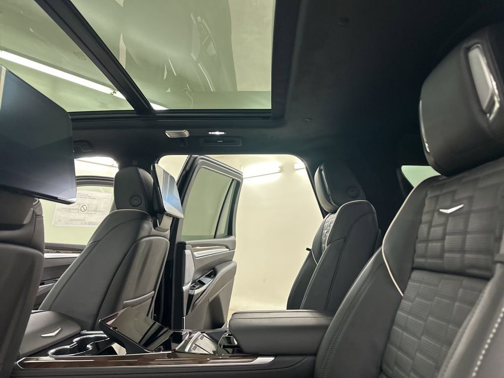 New 2026 Cadillac Escalade Platinum Sport image 32