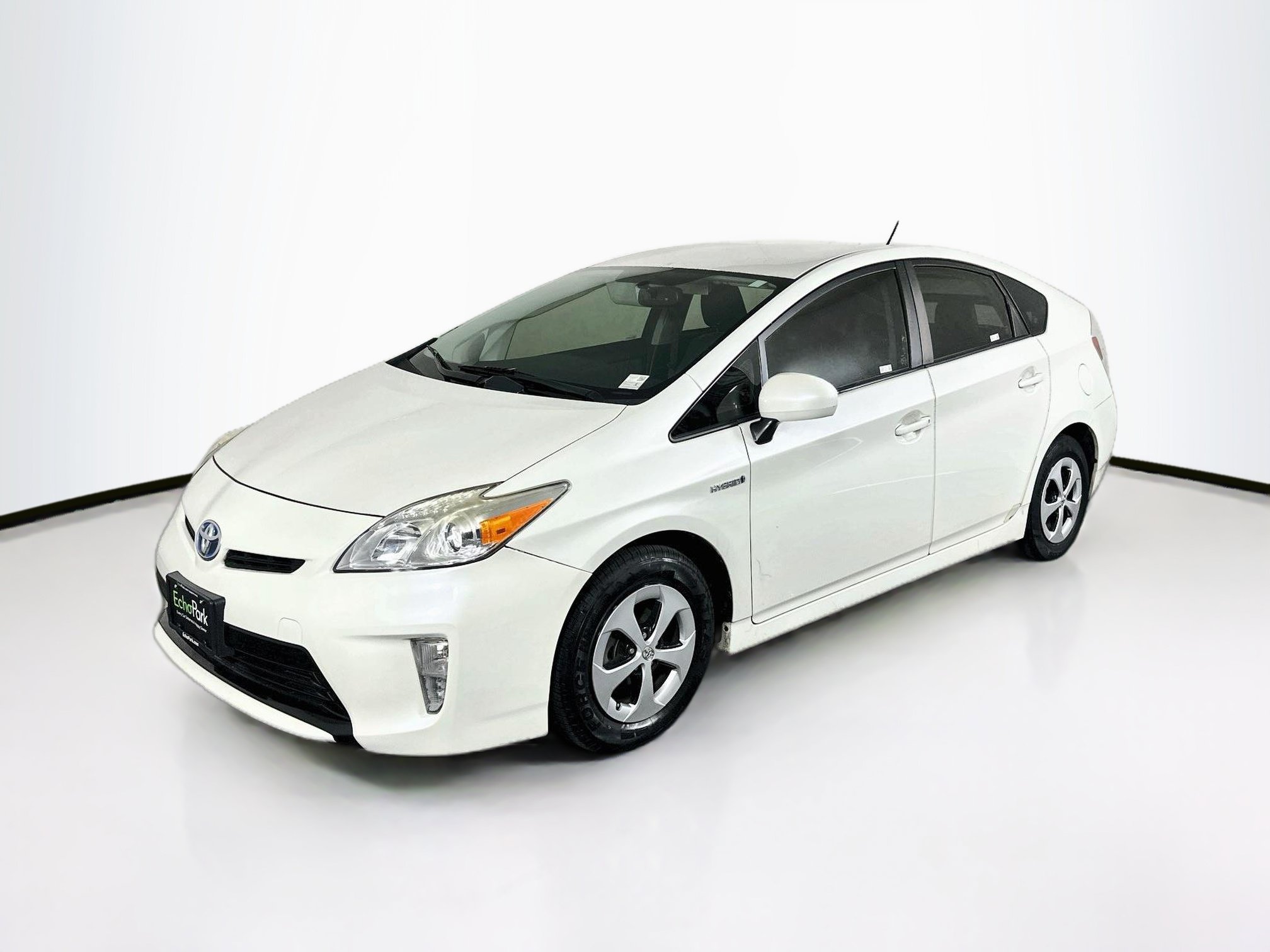 Used 2015 Toyota Prius Two FWD image 3