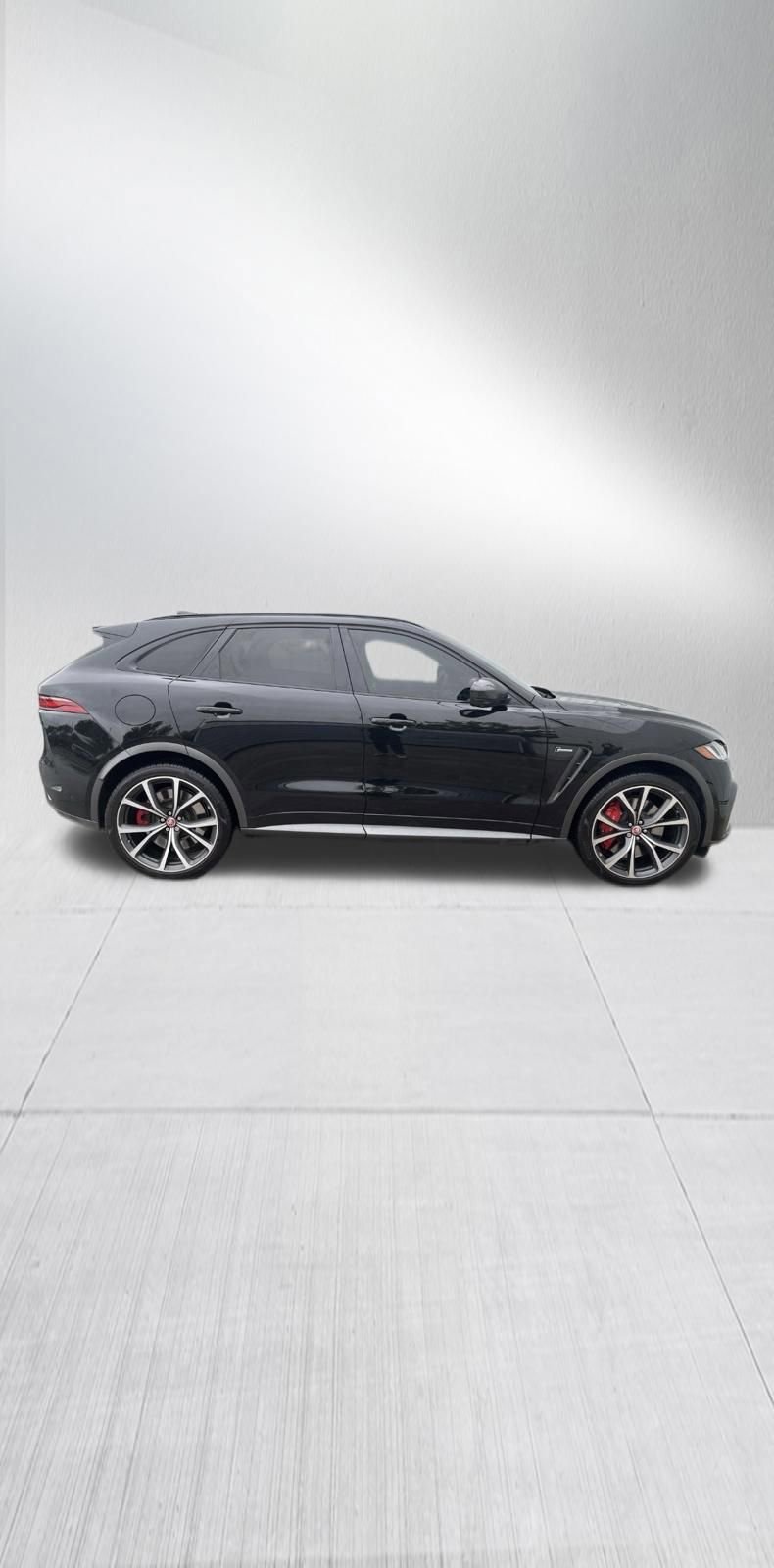 Used 2021 Jaguar F-PACE SVR AWD/4WD image 5