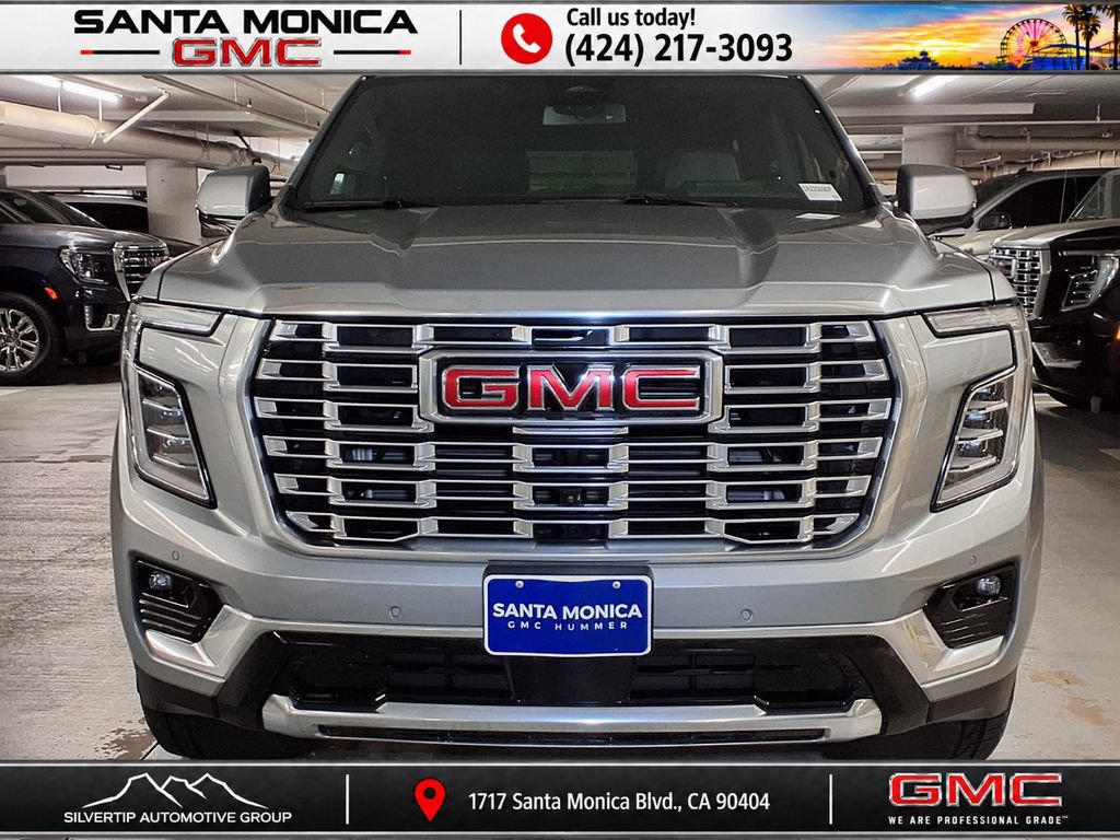 Used 2025 GMC Yukon Denali AWD/4WD image 2