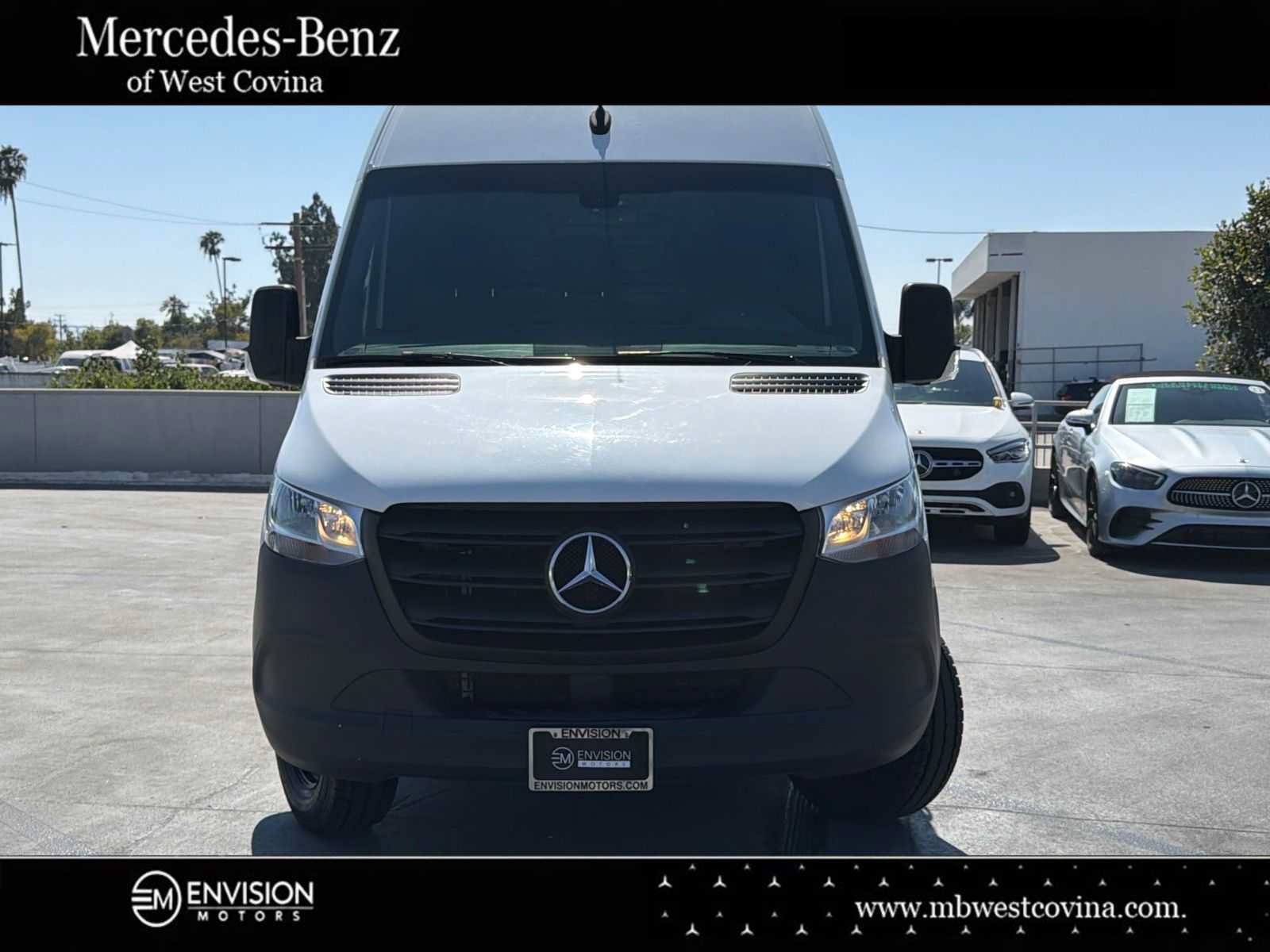 Used 2024 Mercedes-Benz Sprinter 3500 image 3