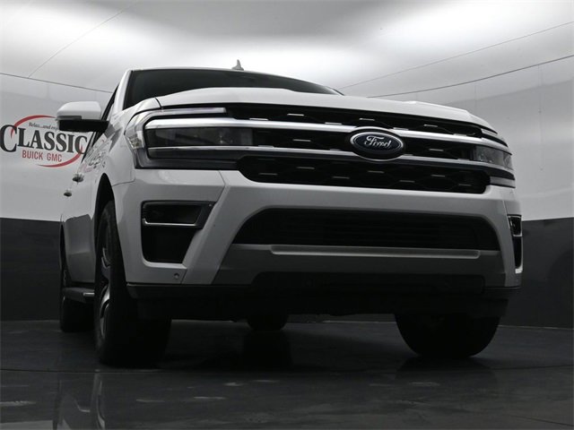 Used 2022 Ford Expedition Limited image 28