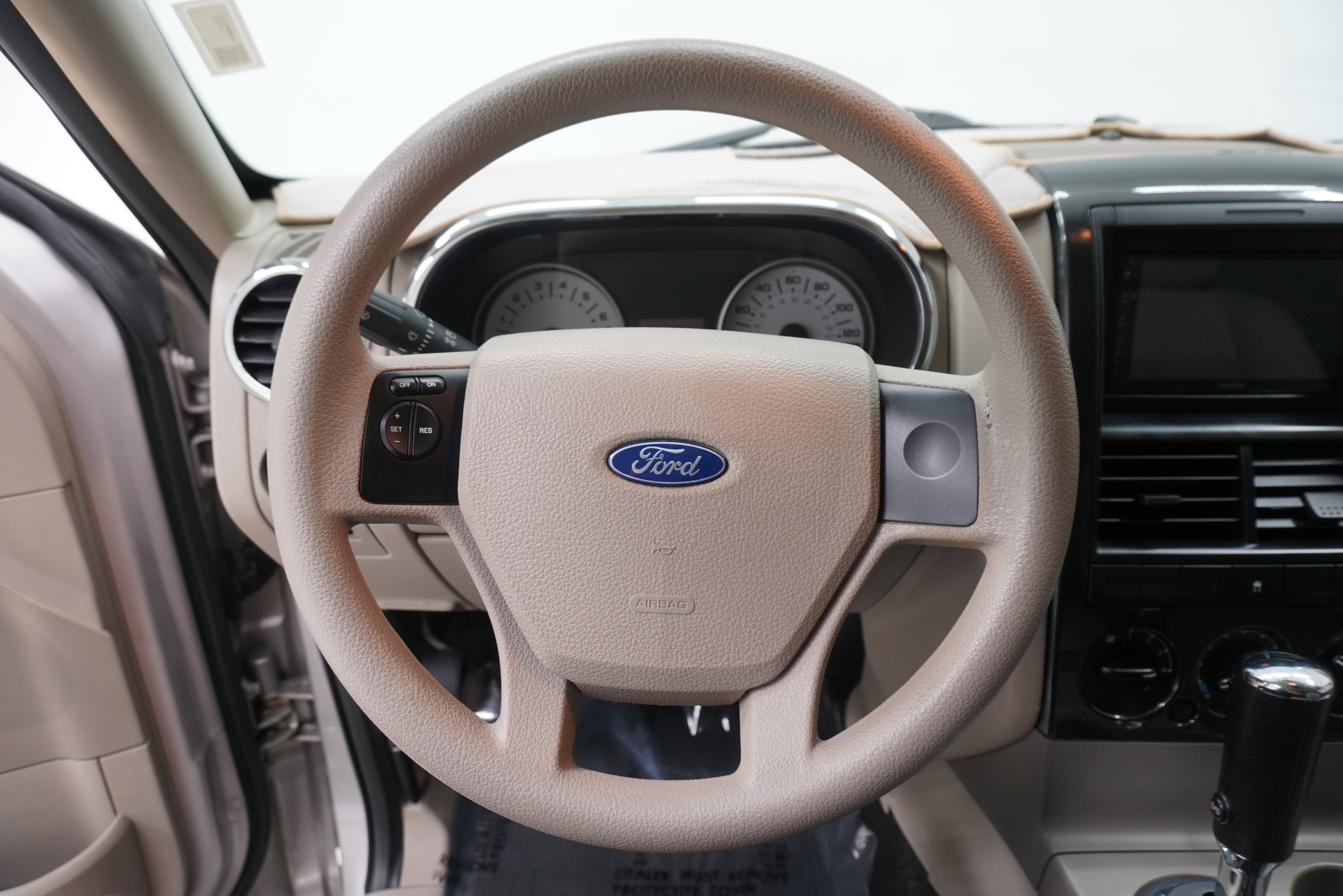 Used 2007 Ford Explorer Sport Trac XLT image 16