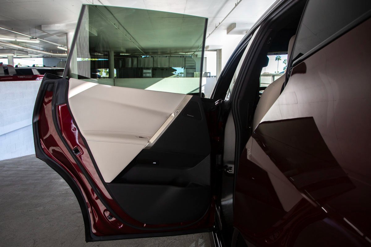 Certified 2023 BMW iX xDrive50 w/ Premium Package image 19